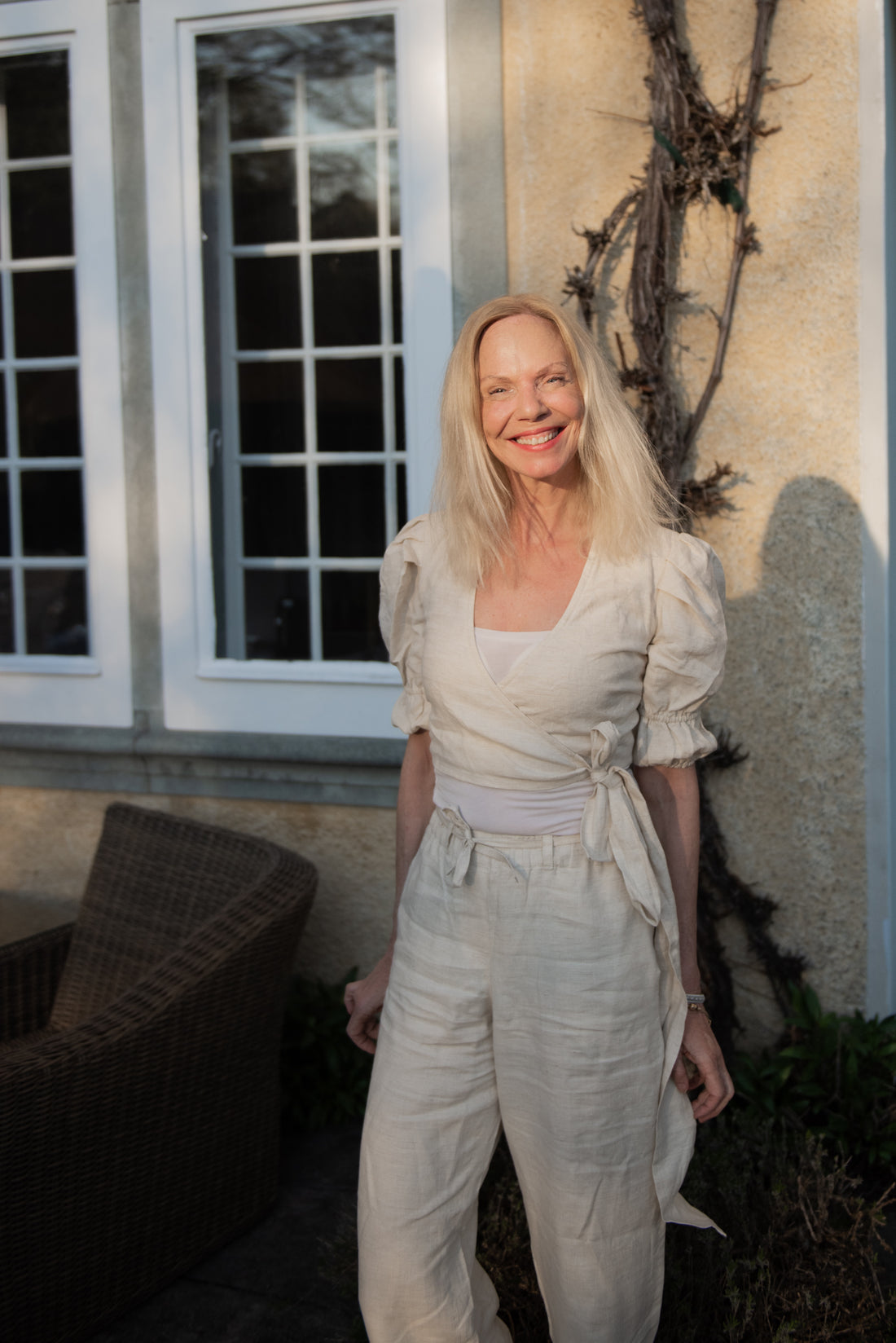 MERLE HEYNEN - MOTHER, MEDIUM, HEALER, KINDERGARDEN TEACHER
