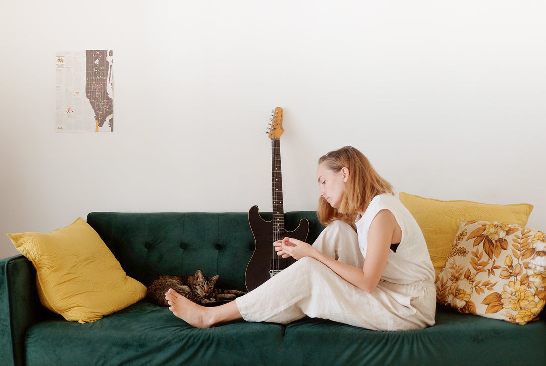 Zoë Miserez aka Zoala on her new album "Hermitage" - Illustrator, musician, cat mother.