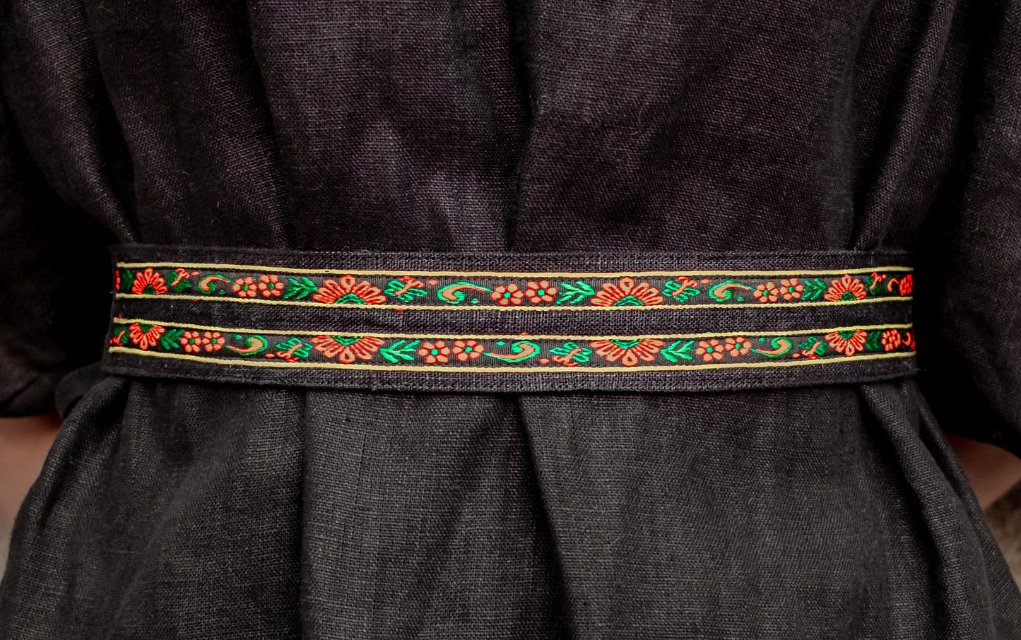 The Beatrice belt, flowers