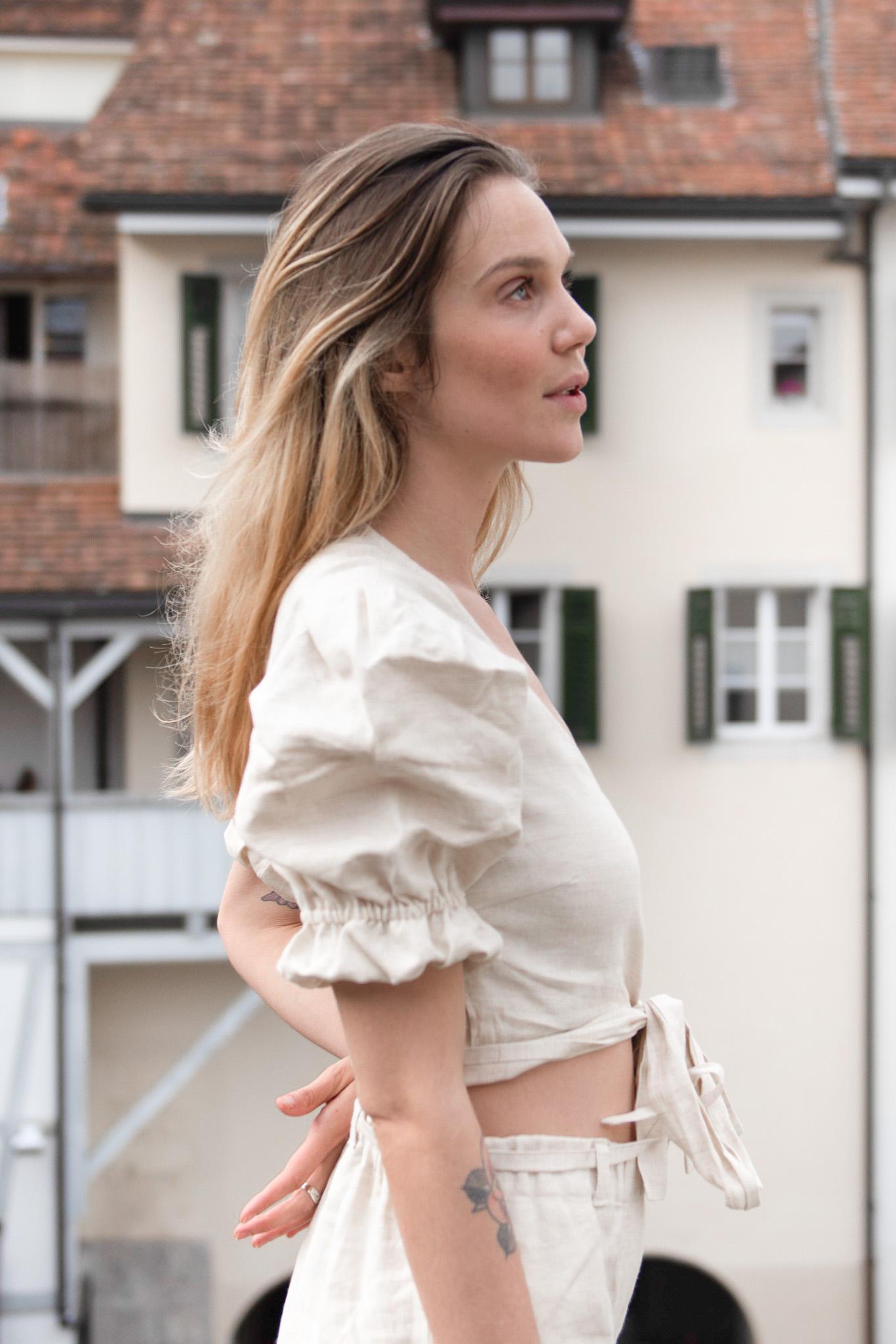 The Sarah Wrap Blouse (sand)